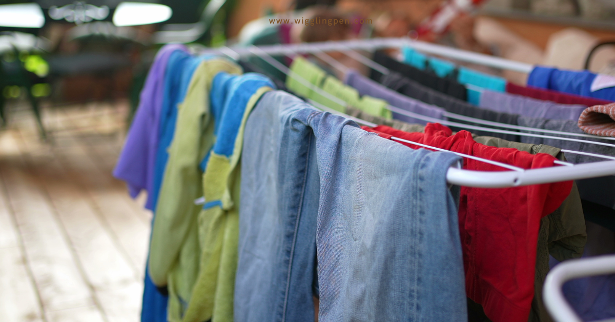 How to Dry Clothes Faster During Continuous Rain: 10 Practical Tips